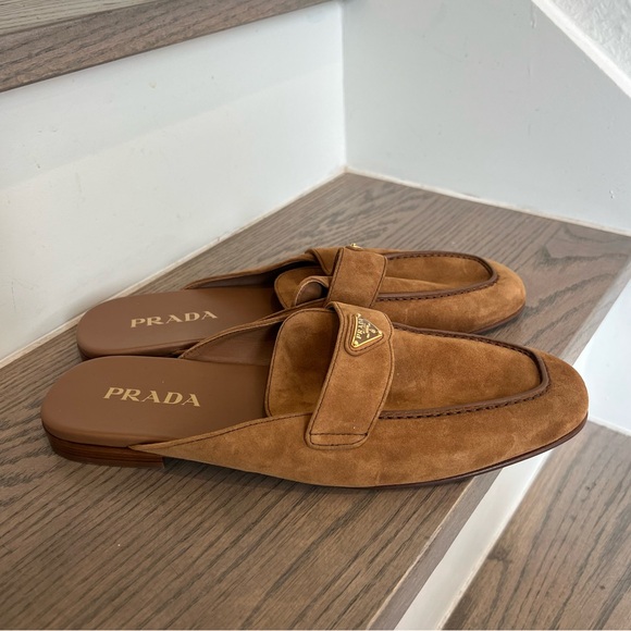 New Prada Logo Suede Loafer Mules in Cognac Brown - Picture 2 of 6